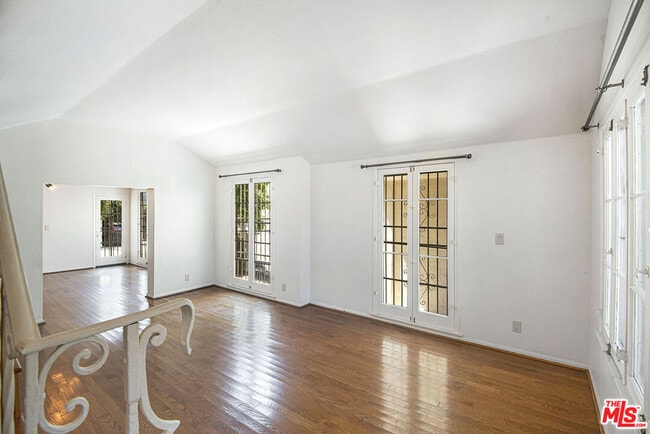 Photo - 6140 W 6th St