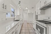 Photo - 14722 Strathern St