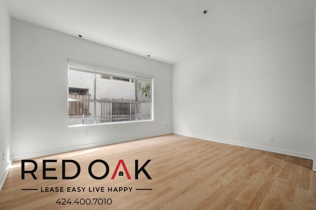 Photo - 939 Palm Ave Unit 205