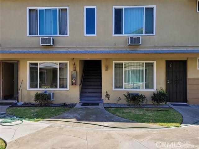 Photo - 3523 W Del Monte Dr Apartment Unit 4
