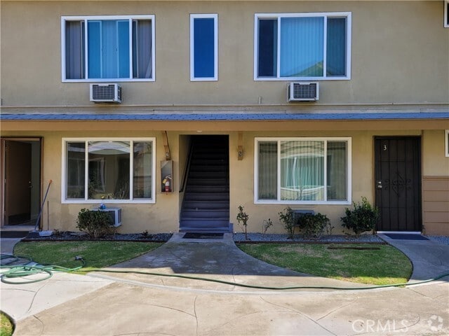 Building Photo - 3523 W Del Monte Dr Unit 4 Rental