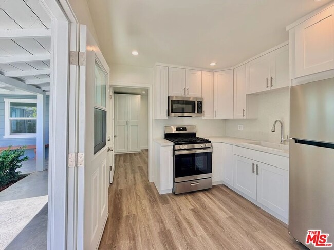 Photo - 501 S Gaylord Dr