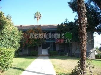 Front Entrance - 3454 Waverly Dr Apartment Unit LibaziGardens