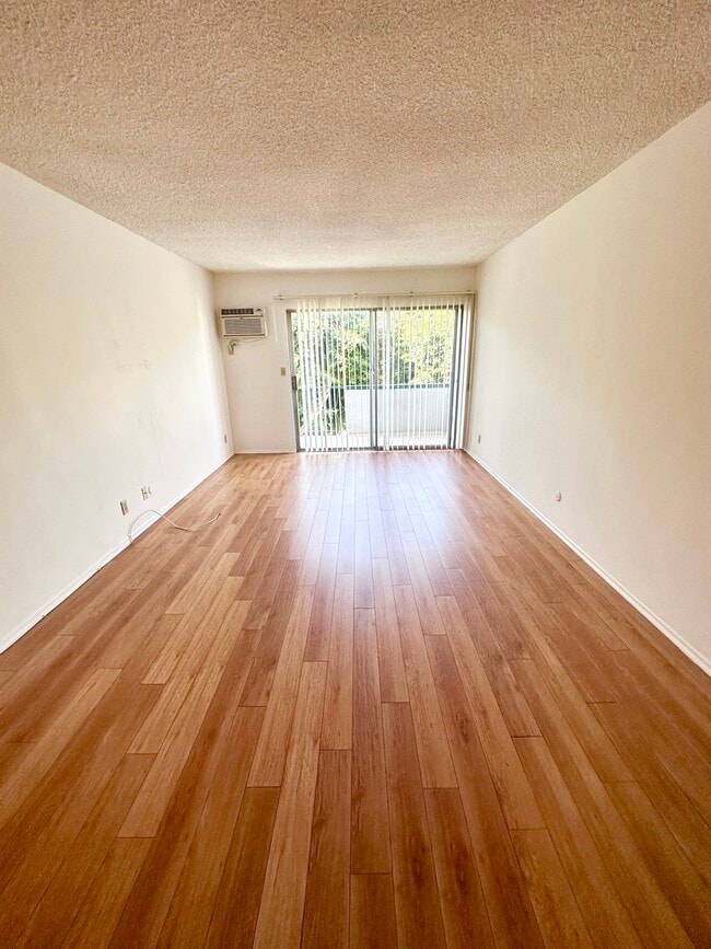 Photo - 440 N Hayworth Ave Unit 202