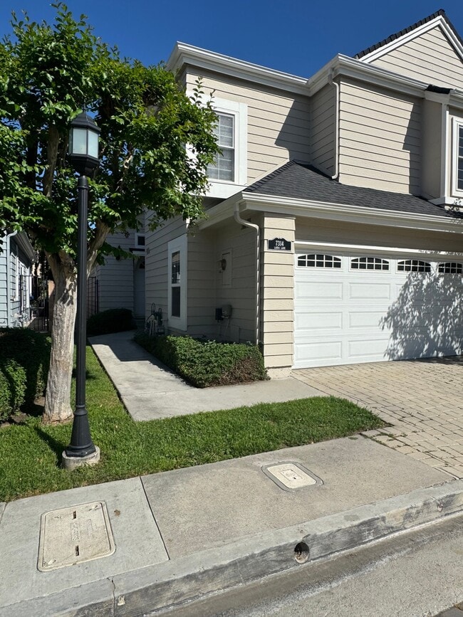 Building Photo - 7314 Laura Ln