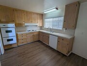Photo - 3 Bedrooms/2 Bathrooms Single Story Home i...