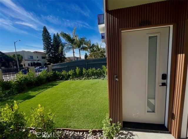 Building Photo - 611 W 41st Pl Unit 1/4