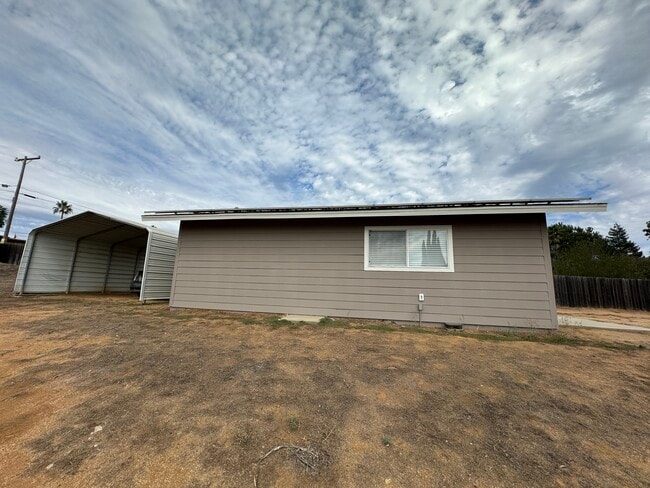 Photo - 1129 Via Estrellada