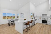 Photo - 700 Selma Pl