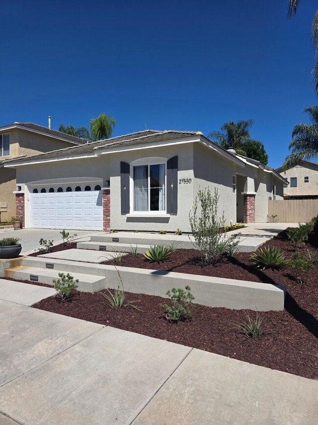 Building Photo - 27550 Nellie Ct