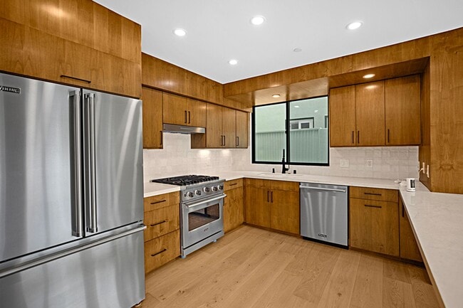 Photo - 4017 Channel Pl Unit #B