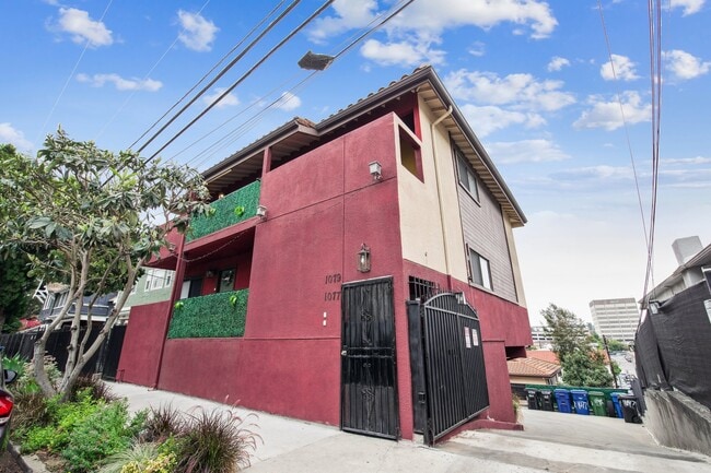 Photo - 1079 Laguna Ave Townhome