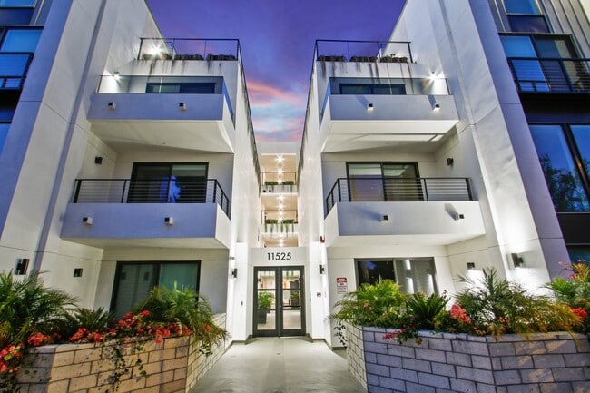 Brand New Apartments in North Hollywood - Art Set NoHo