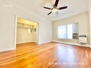 Photo - 4846 Rosewood Ave Unit 8