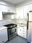 Stylish Kitchen - 213 16th Pl