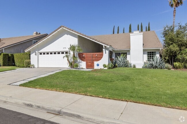 Building Photo - 6146 Shadycreek Dr Rental