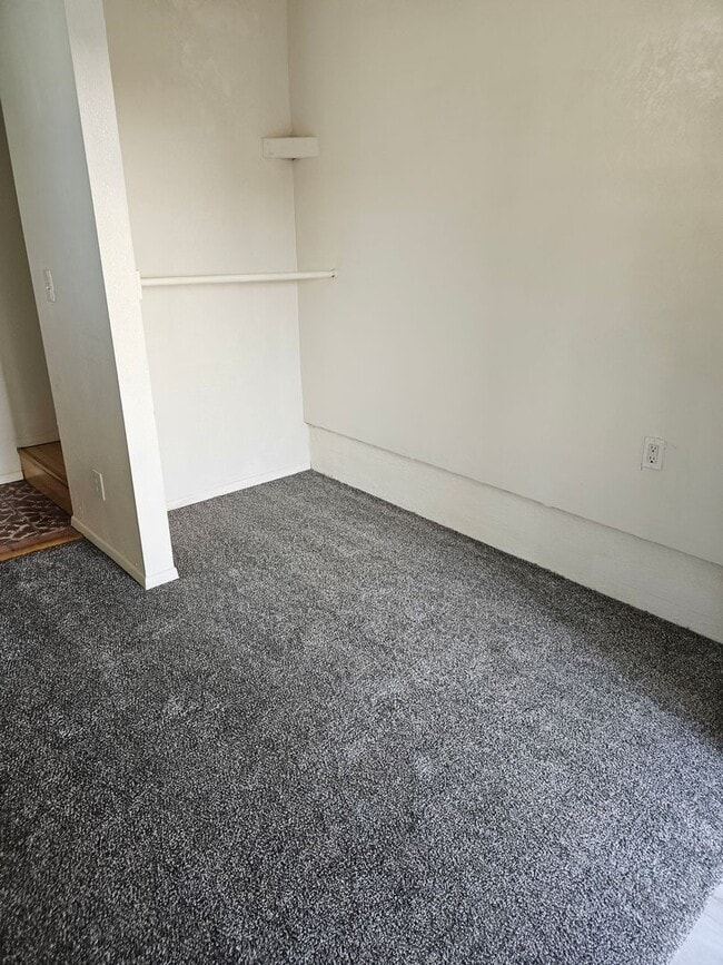 Photo - 1 Bed 1 Bath with paid utilities