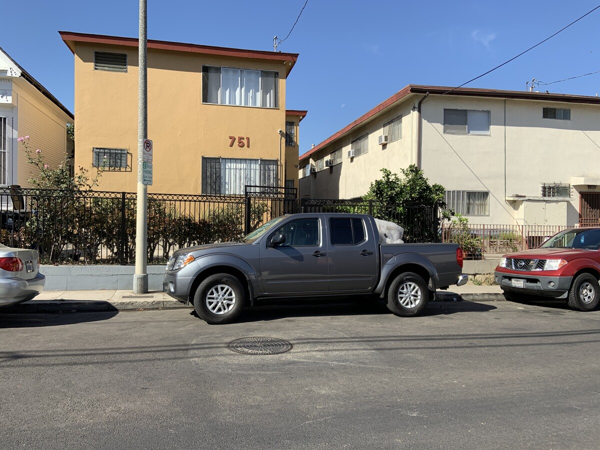 Photo - 751 N Hill Pl Unit 3