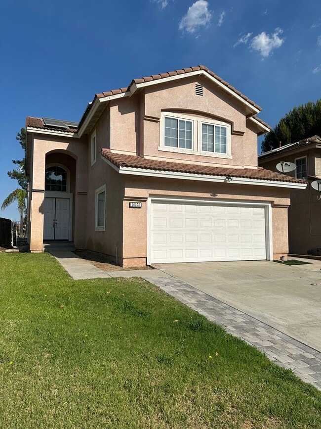 Great Location! - Great Location! House