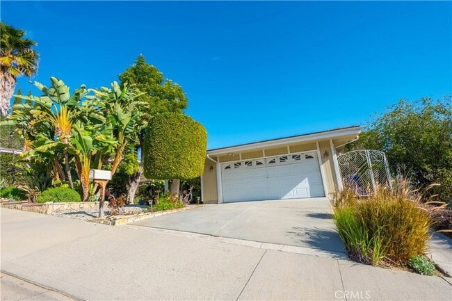 Photo - 5974 Maury Ave