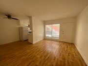 Photo - 940 S Venice Blvd Apartments