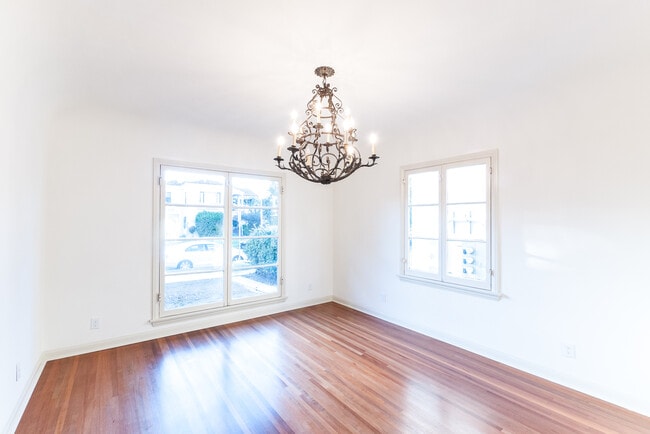 Photo - 1064 S Genesee-