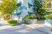 Photo - Ocean Park Apartments