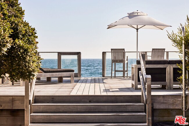 Photo - 23515 Malibu Colony Rd