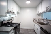 2BR, 2BA-950 SF - Keswick Manor Apartments