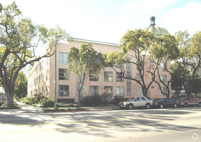 Portland Villa - Portland Villa Apartments