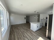 Photo - 4814 Hedda St