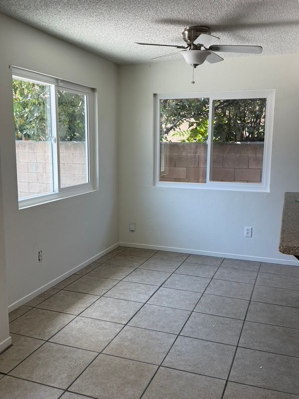 Photo - 2545 Lime St