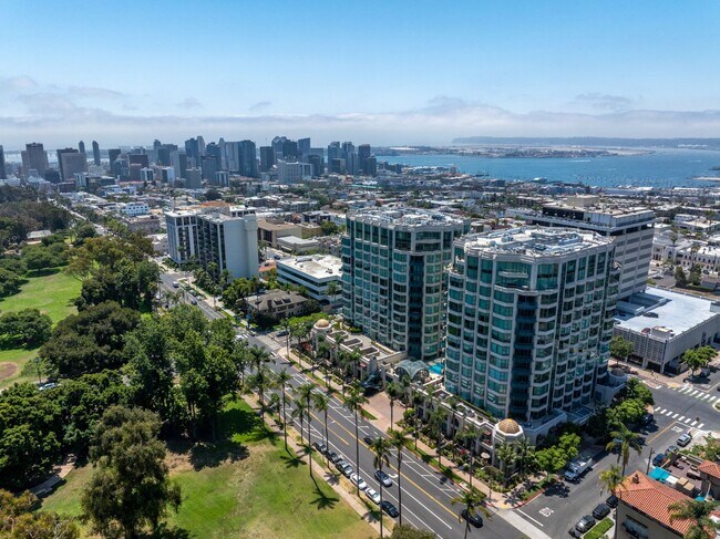 Photo - Gorgeous Park Laurel condominium Unit 702 - S0006