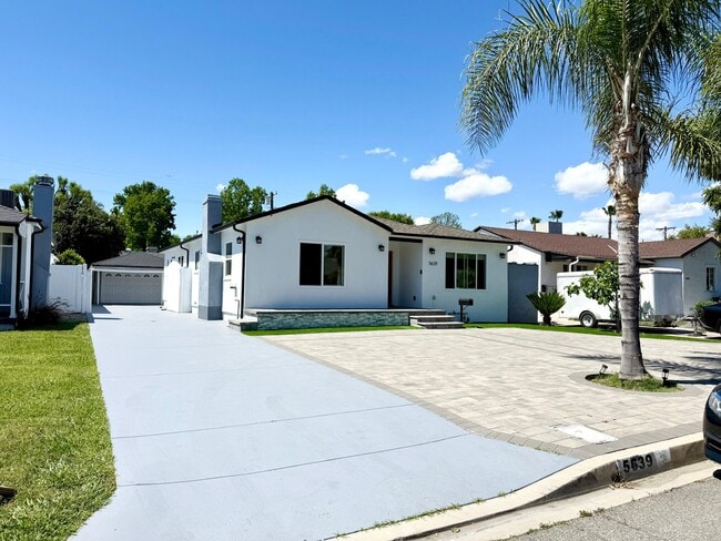 Photo - 5639 Natick Ave