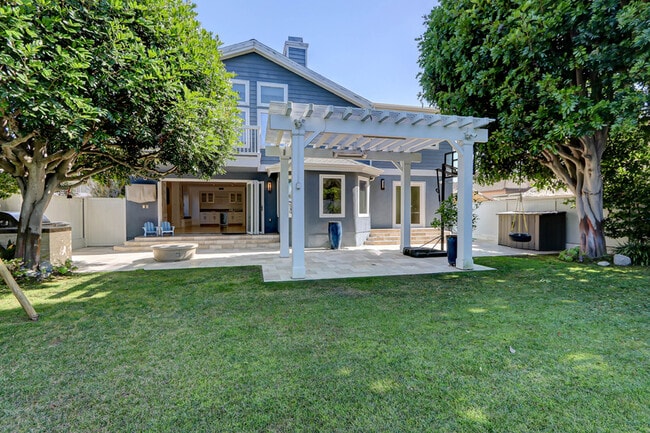 Photo - 947 10th St House