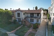 Photo - 915 Le Doux Rd Townhome