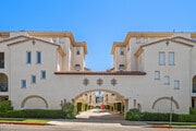 Garage Alley - 184 N Madison Ave Townhome