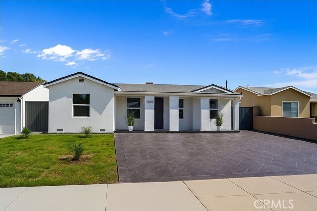 Building Photo - 1636 N Buena Vista St