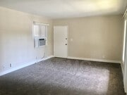Photo - 108 N Kenwood St House