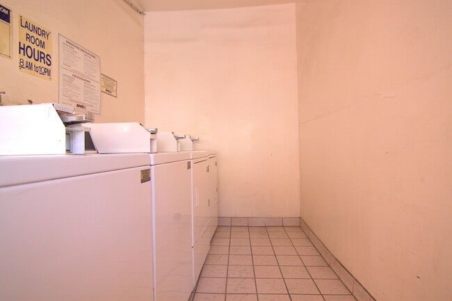 Photo - Hidden Gem in Royal Tampa | Prime Victory & Tampa Location | 2BR with Private Condo Unit 9