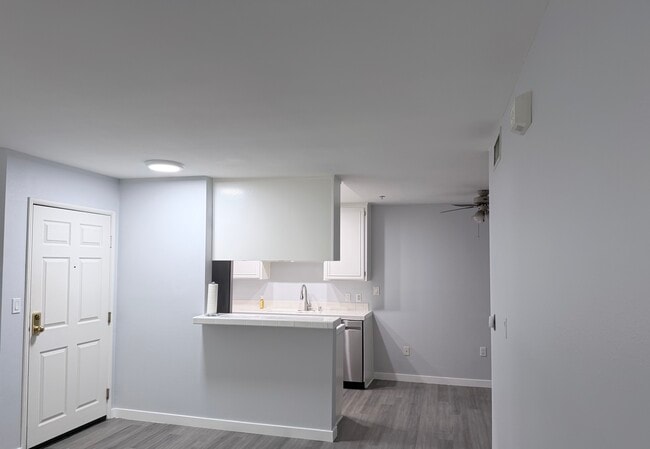 Photo - 4501 Cedros Ave Unit Sherman Oaks Condo