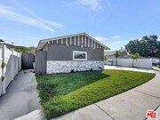 Photo - 28040 Ermine Pl