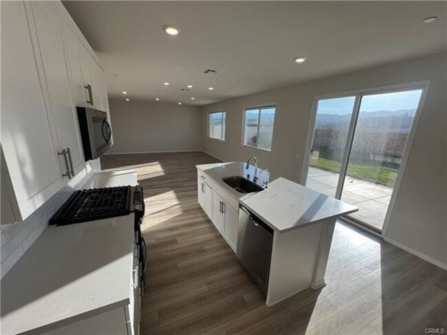 Photo - Spacious and beautifully appointed 5-bedroom, 3-bathroom home