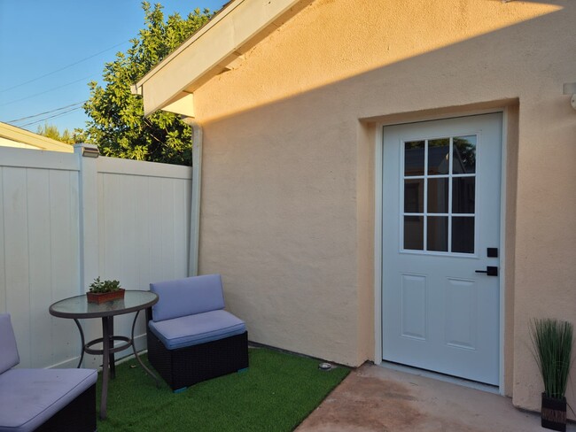 Photo - 20622 Kittridge St House