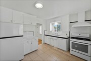 Photo - 2247 Bolinas St