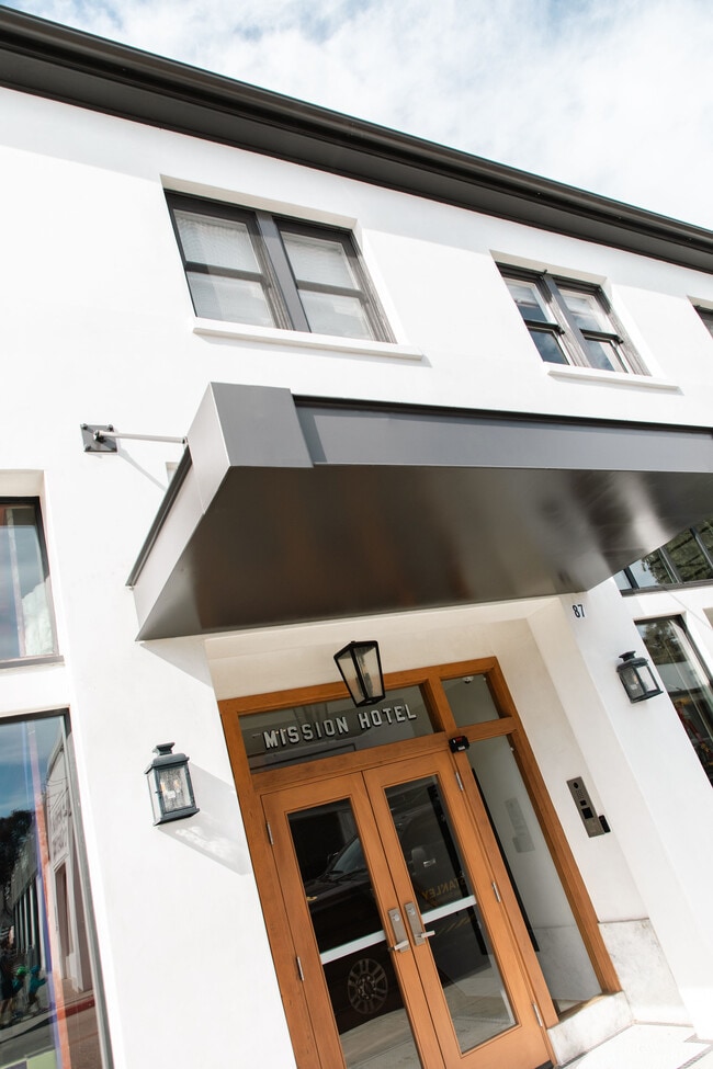 Photo - 79-97 S Oak St