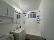 Bath - 1538 Loma Dr Unit #4