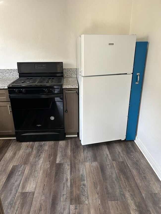 Photo - Clean, 2-bedroom, 1-bath rental located off Ventura Ave