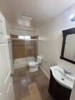 Photo - 728 W 56th St