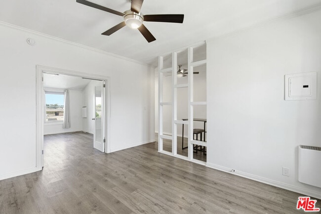 Building Photo - 4125 S Figueroa St Unit 403